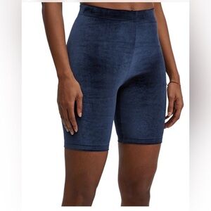 FABLETICS Size 4X Velour Biker Shorts Navy Blue Mid Rise Mid Thigh Active Lounge